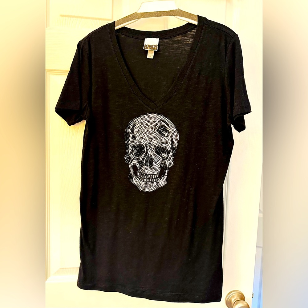 Kings Of Cole black, embellished skull tee shirt. Size XL, fits like L.